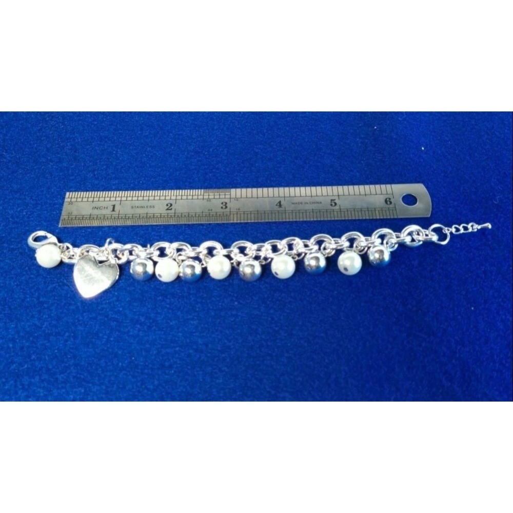 CHRISTOPHER & BANKS Bracelet Women 7-8" Silver Faux Pearl Heart Charm Crystal - Picture 5 of 6